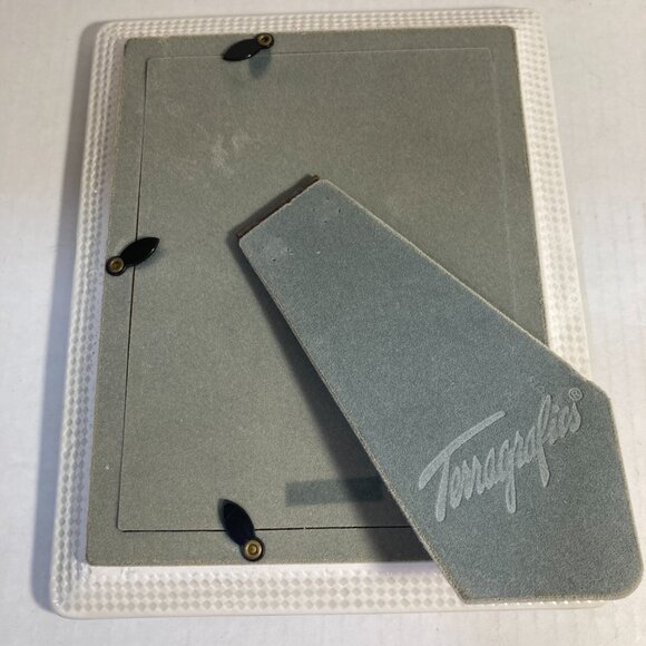 Vintage Ceramic Grape Vine Cluster Leaves Picture Photo Frame Terragrafics 5"X7" - Picture 9 of 16